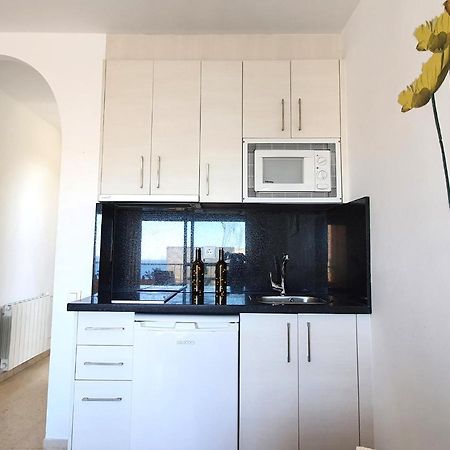 Beachfront Studio Apartment Marbella Exterior foto