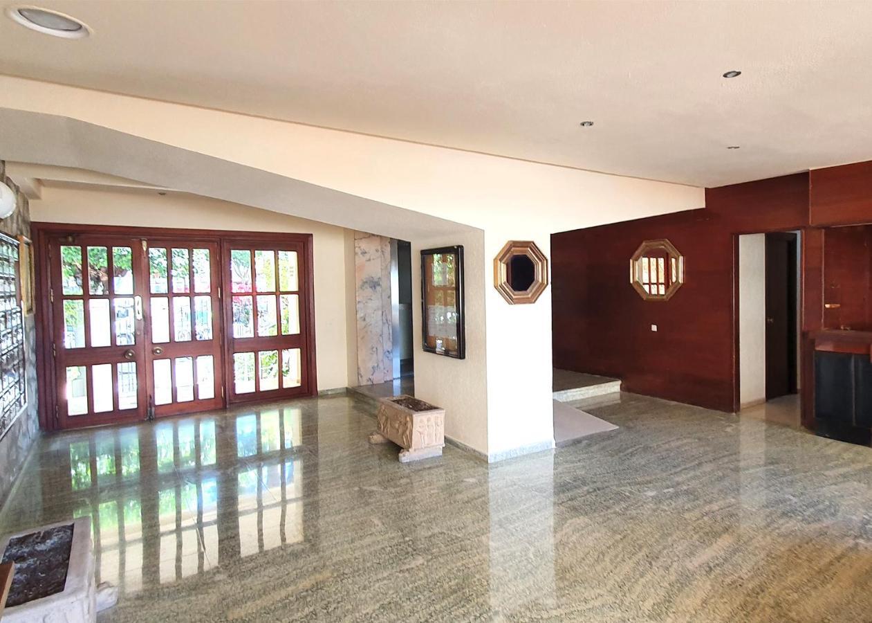 Beachfront Studio Apartment Marbella Exterior foto